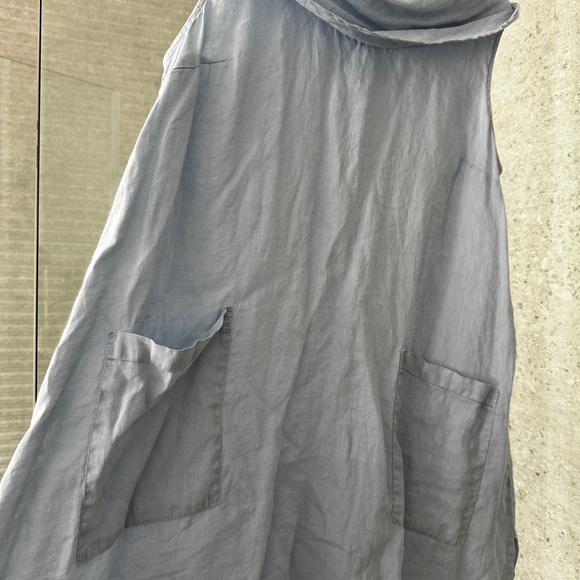 Light blue 100 percent linen tunic. L with pockets! - Picture 4 of 4